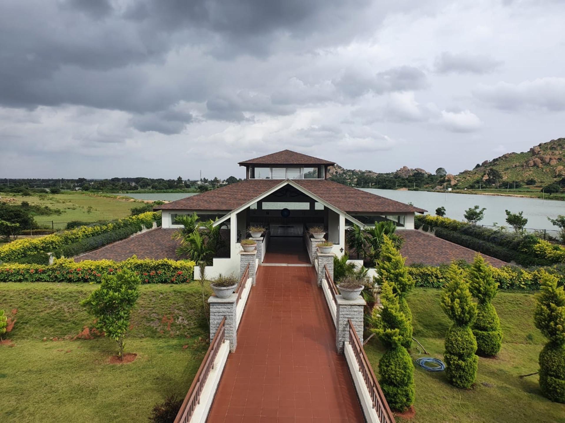Shathayu Ayurveda Yoga Retreat